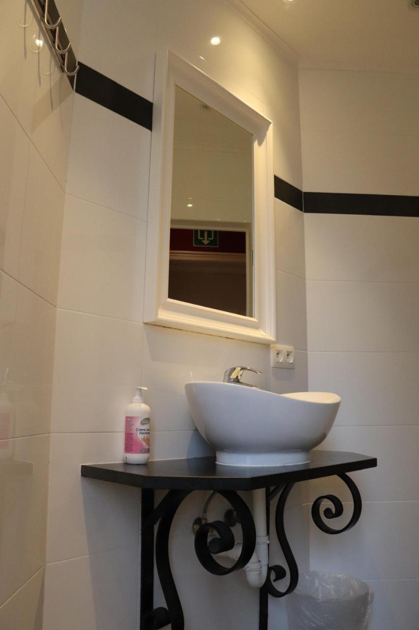 Habitación Individual con baño compartido