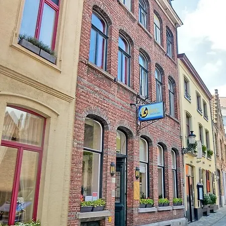 Hostel Lybeer Bruges-2